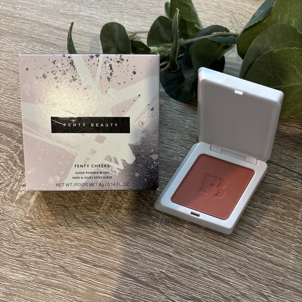 Fenty Beauty Fenty Cheeks Suede Powder Blush 05 SUNDRESS SZN 4g Full Size NIB